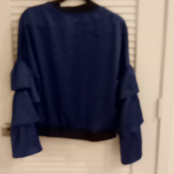 Shein medium satin jacket - Picture 3 of 3